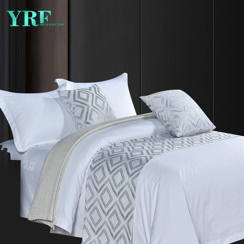 Bandiere da letto con decorazione grigia a grandezza naturale con design geometrico semplice dell'hotel